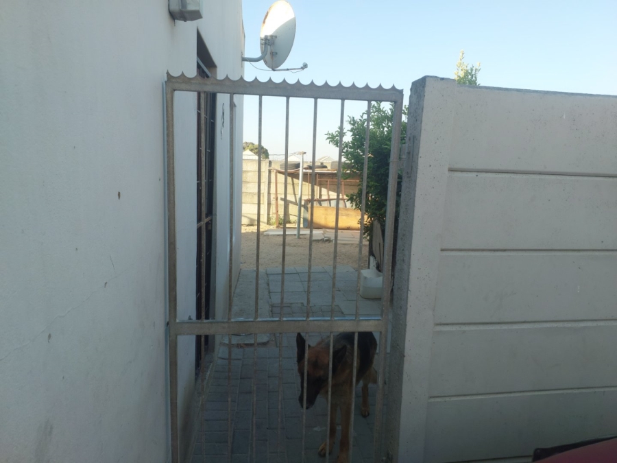 3 Bedroom Property for Sale in New Macassar Western Cape